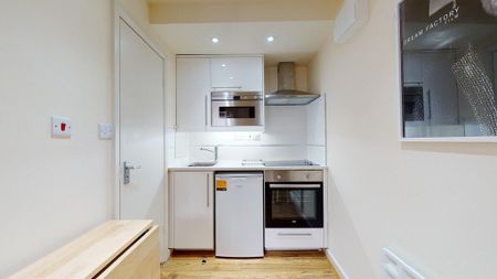 Studio to rent - Photo 5