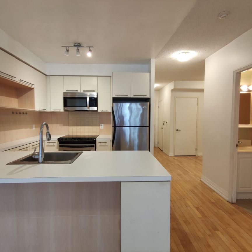 For Lease - 25 Carlton Street Unit# 2606, Toronto, Ontario - Photo 1