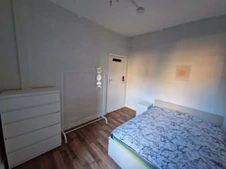6 bedroom flat share to rent - Photo 2