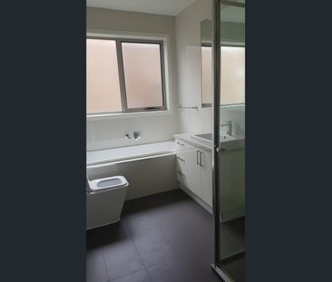 City Fringe Living!! - Photo 6