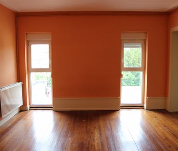 Location Appartement 5 pièces 112m² - Photo 2