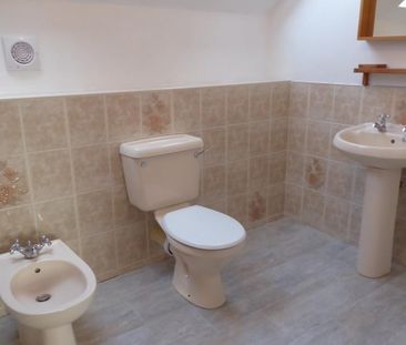 5 bedroom detached house to rent - Photo 6