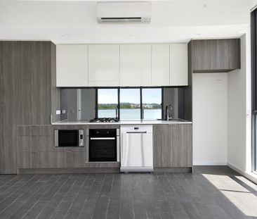 932/1-39 Lord Sheffield Circuit, Penrith, NSW 2750 - Photo 5