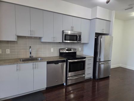 For Lease - 7161 Yonge Street Unit# 523, Markham, Ontario - Photo 3