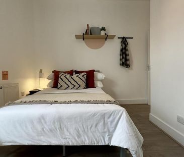 1 bedroom in a house share to rent - Photo 5