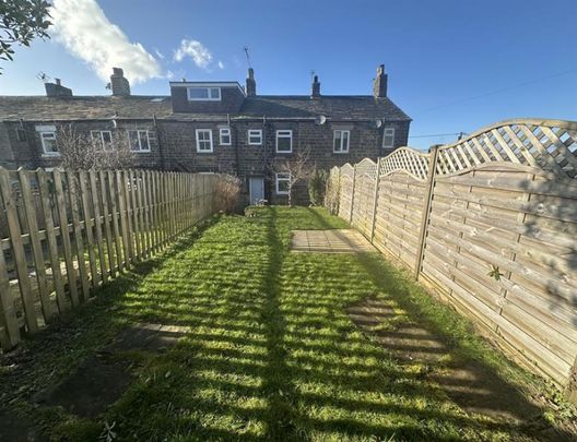 Glossop Road, Glossop - Photo 1