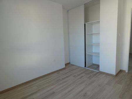 Apartment - Photo 2