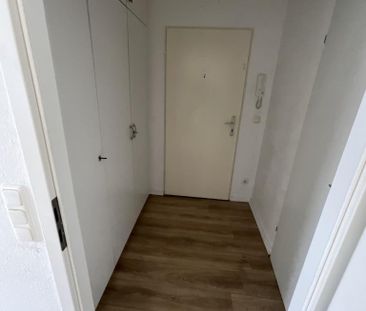 Moderne Wohnung mit Balkon in Oberhausen! - Foto 1