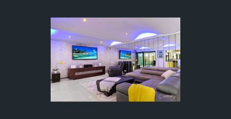 Luxury Waterfront Residence! - Photo 5