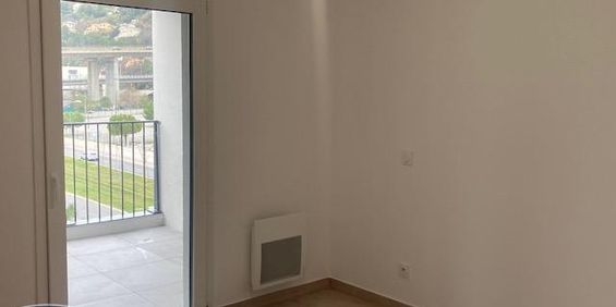 Location Appartement 2 pièces 39m² NICE 06200 - Photo 3
