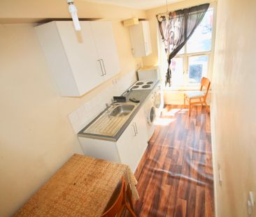 AVAILABLE NOW*** A one bedroom first floor property in the heart of... - Photo 2