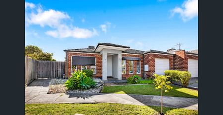 MODERN 3 BEDROOM LOW MAINTENANCE HOME - Photo 2