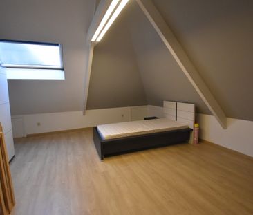 Volledig gerenoveerde woning met tuin en carport - Foto 5