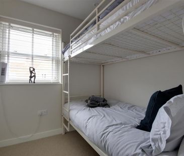 3 bedroom detached house to rent - Photo 6