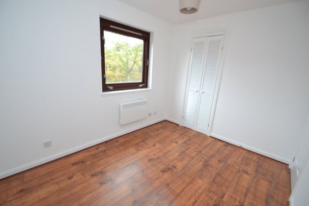 30 Hutcheon Low Place, AB21 9WL, Aberdeen - Photo 1