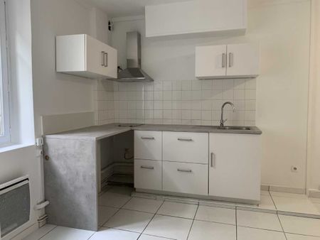 NÎMES - QUARTIER VINCENT FAÏTA - APPARTEMENT TYPE 2 DE 30.73M², - Photo 3