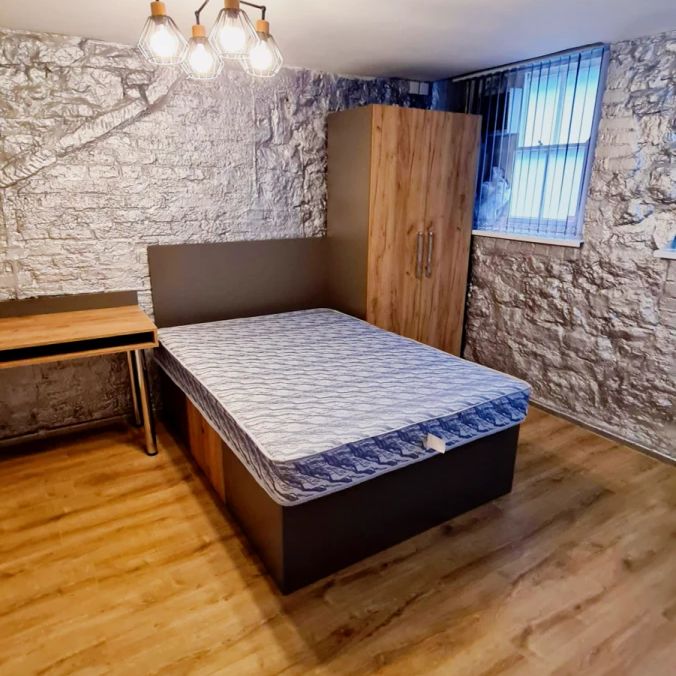 Flat 1-Bedroom E - Photo 1