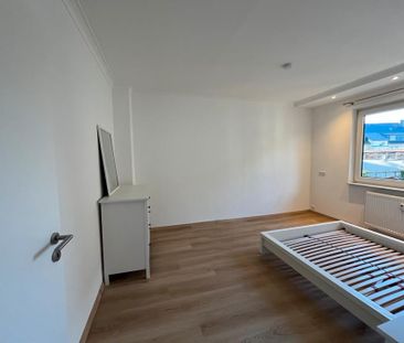 Renovierte Wohnung, auch WG-tauglich - Photo 6