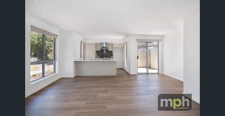 Modern Two Bedroom Home - Photo 5