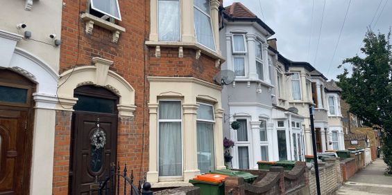 Room in a Shared House, Navarre Road, E6 - Photo 3