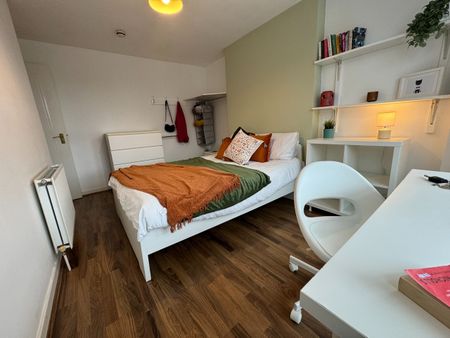 5 Bed Terraced House, Blenheim Road, L18 - Photo 5