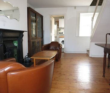 House to rent in Dublin, Dún Laoghaire - Photo 1