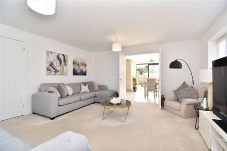 Rosa Road, Elmstead, Colchester, CO7 7HF - Photo 2