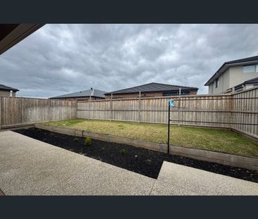 17 Mindil Street, Armstrong Creek, Vic 3217 - Photo 1