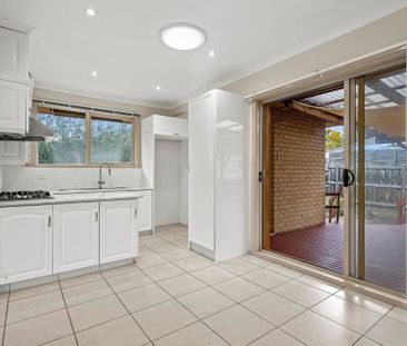 75 Mount View Parade, Croydon - Photo 2