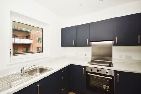 2 bedroom flat to rent - Photo 2