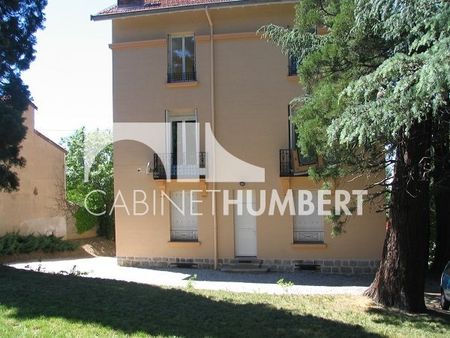 Location Appartement 1 pièce 31m² ST ETIENNE 42000 - Photo 3