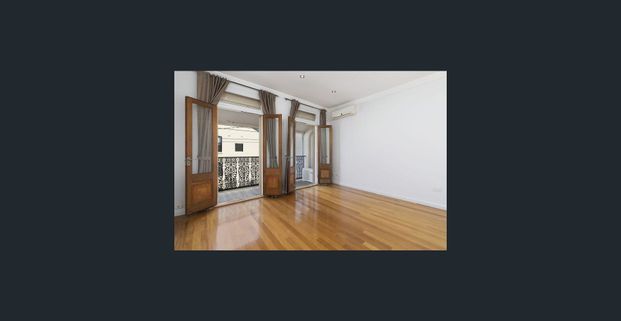 Beautiful Terrace in Ideal Location - Photo 1