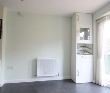 2 bedroom semi-detached house to rent - Photo 3