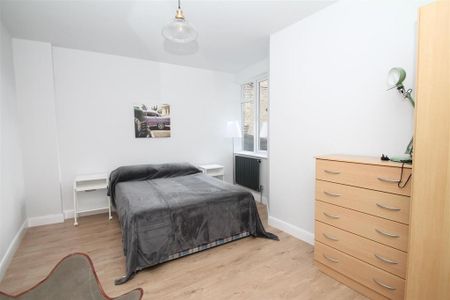 3 bedroom maisonette to rent - Photo 4