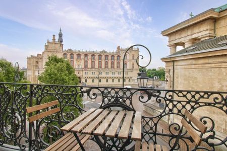 Appartement meublé 2 chambres avec vue imprenable sur le Château – Saint-Germain-en-Laye - Photo 2