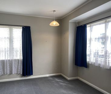 Minutes to the CBD and Hospital - Photo 4
