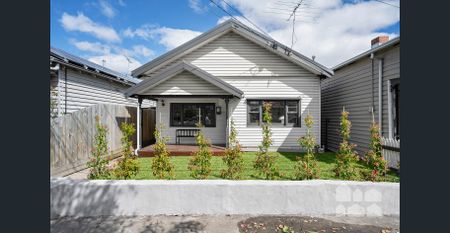 Spacious Home In Ideal Location! - Photo 3