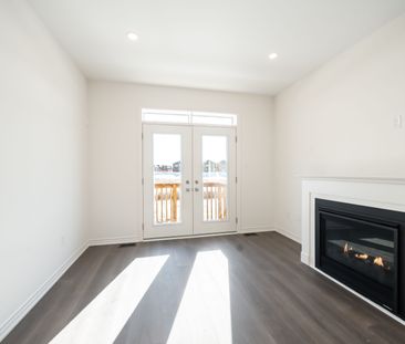 For Lease - 54 Debois Street Unit# #Main, Kawartha Lakes, Ontario - Photo 3