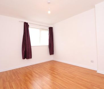3 bedroom apartment to rent - Photo 2
