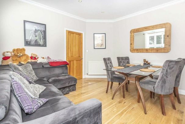 Bryony Road, Shepherds Bush, W12 - Photo 1