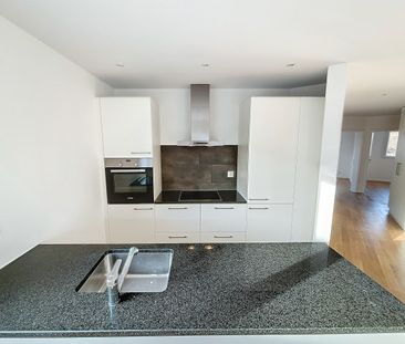 MAGNIFIQUE 4½ PIÈCES - Beaux espaces et balcon - Foto 3