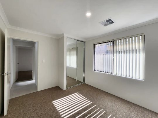 “Gorgeous brand-new build in Convenient Yangebup Location” - Photo 1