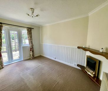 Nestled in Littleover Crescent,Derby this charming detached bungalo... - Photo 5