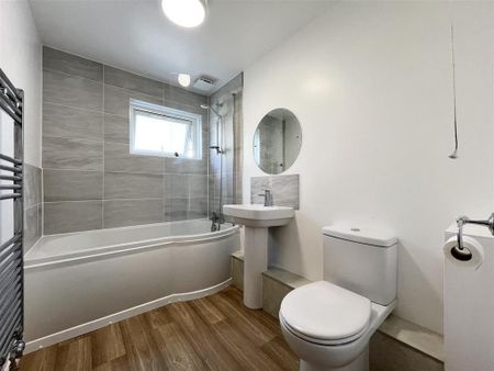 2 bedroom bungalow to rent - Photo 5