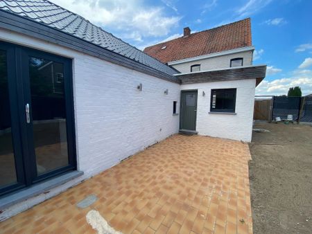 Gerenoveerde halfopen woning met tuin, in Machelen aan De Leie - Photo 4