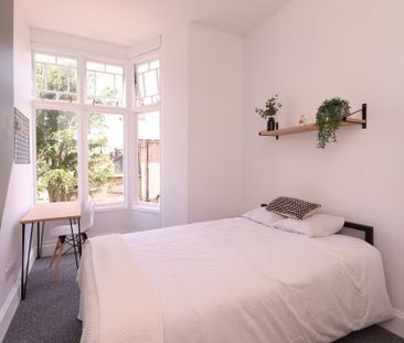 10 bedroom house to rent - Photo 2