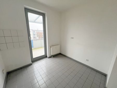 Helle 3-Zimmer-Wohnung mit großem sonnigem Balkon in zentrumsnaher Lage - Photo 5