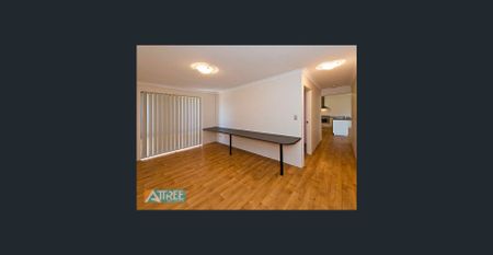 LARGE PROPERTY FOR LEASE IN HEART OF PIARA WATERS - Photo 3