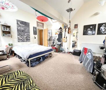 Nags Head Hill, Bristol, BS5 8QL - Photo 3