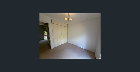 Convenient location & low maintenance - Photo 5